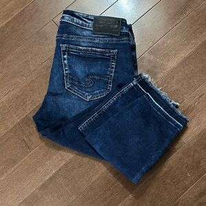 Sz29/27⭐️🇨🇦Silver Tuesday Ankle Crop Dark Wash. New Condition